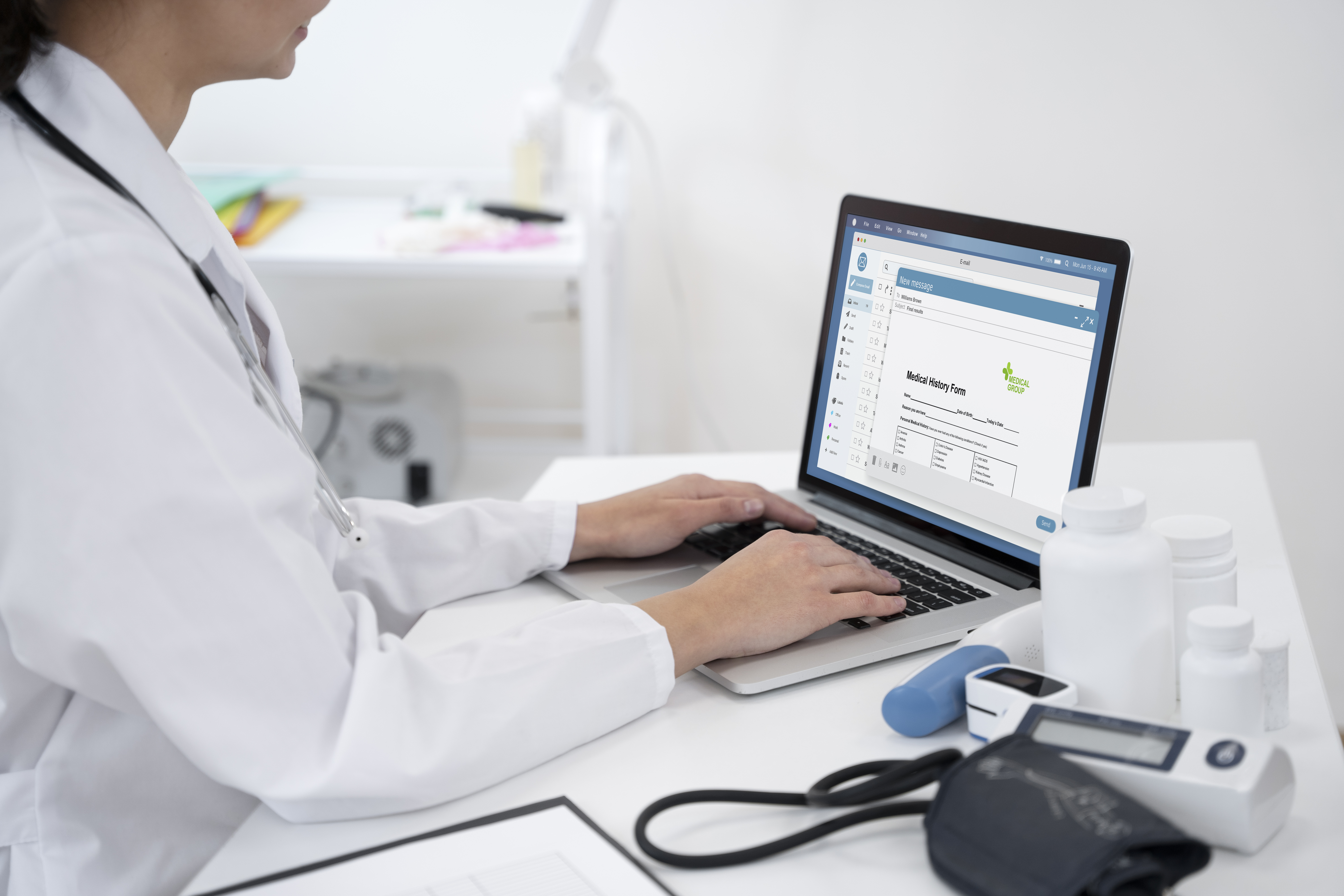 Patient viewing symptom and mobility reports on portal